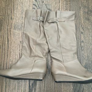 Steven by Steve Madden gray boots